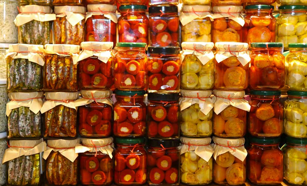 Online sale of Sicilian preserves - on insicilia.com sale of traditional Sicilian food wholesale and retail