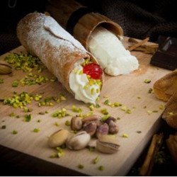 Confezione da 5 Cannoli Siciliani con Ricotta, senza glutine e...